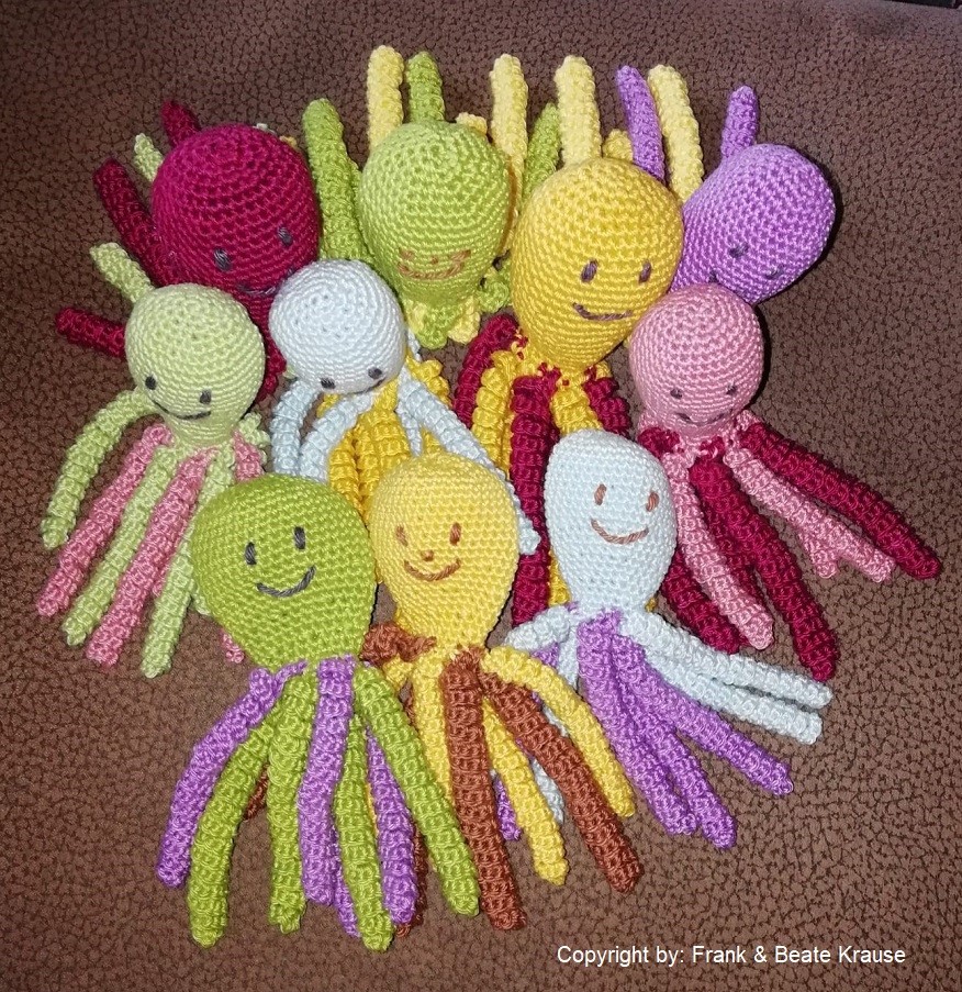 Handgestrickte Octopusse für Frühchen